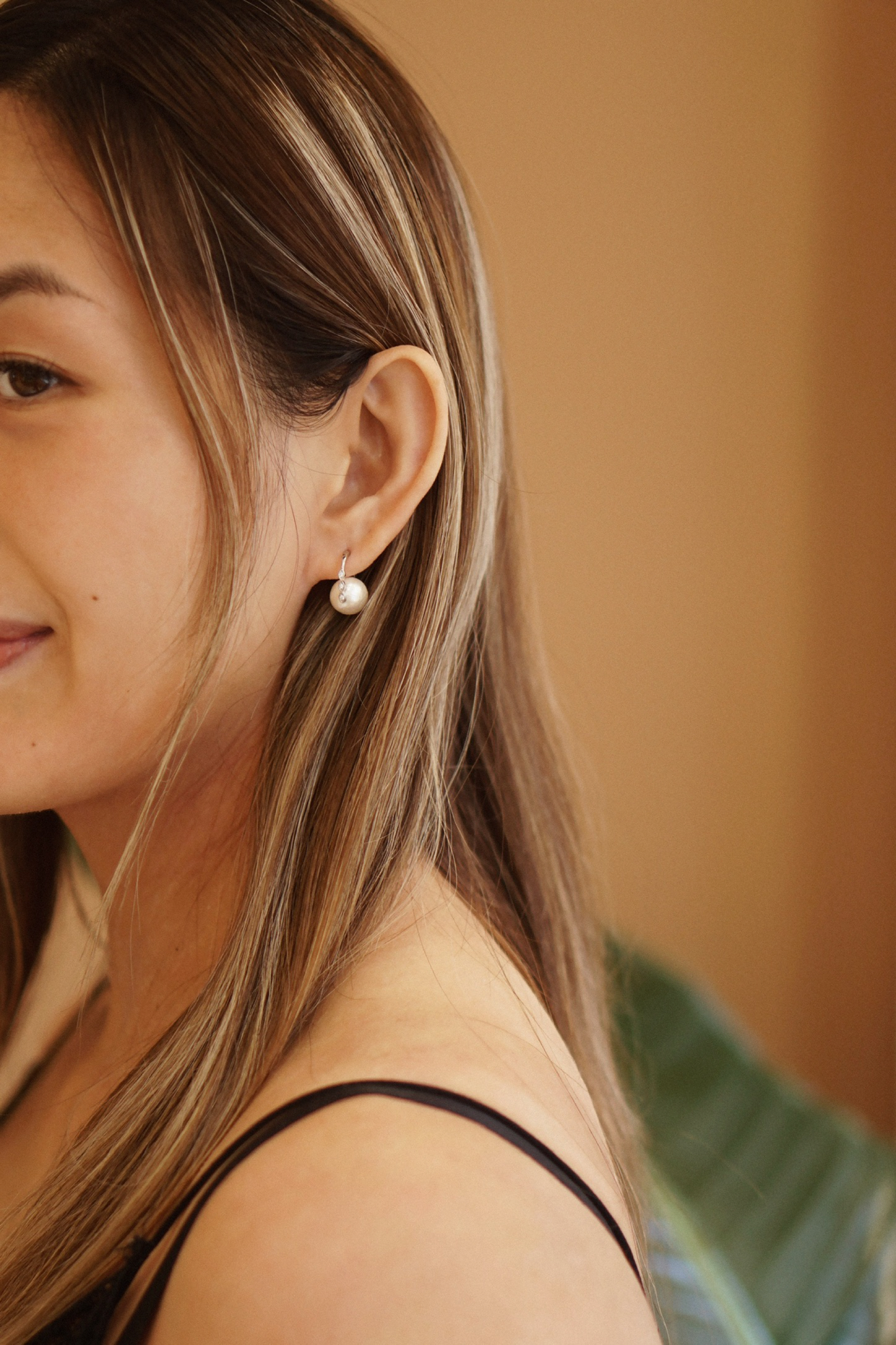 Margo Pearl Earrings