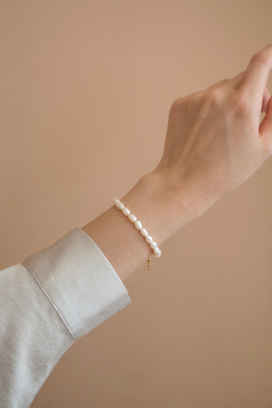 Diana Pearl Bracelet