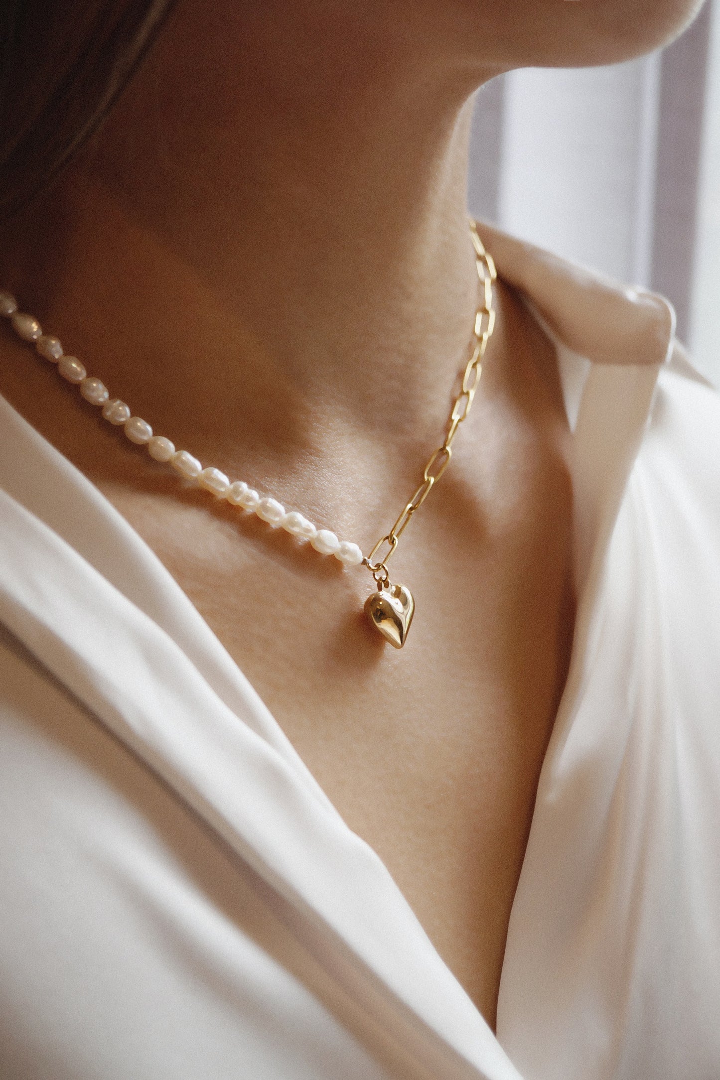 Regina Necklace with Heart Pendant