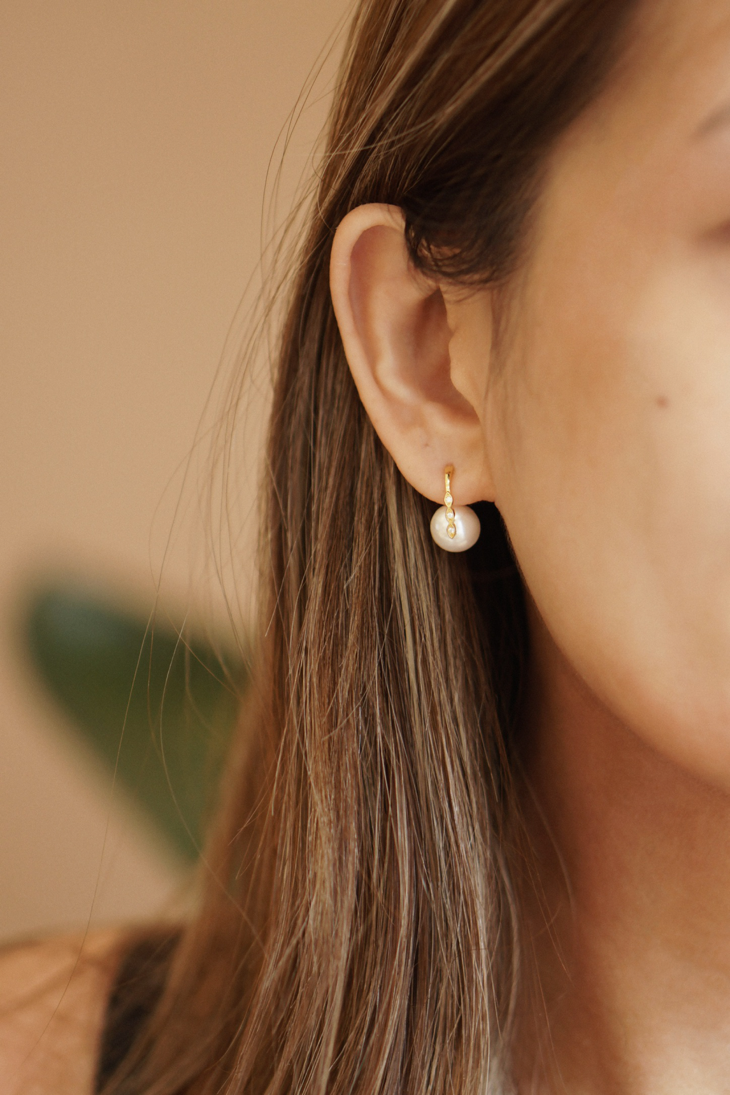 Margo Pearl Earrings
