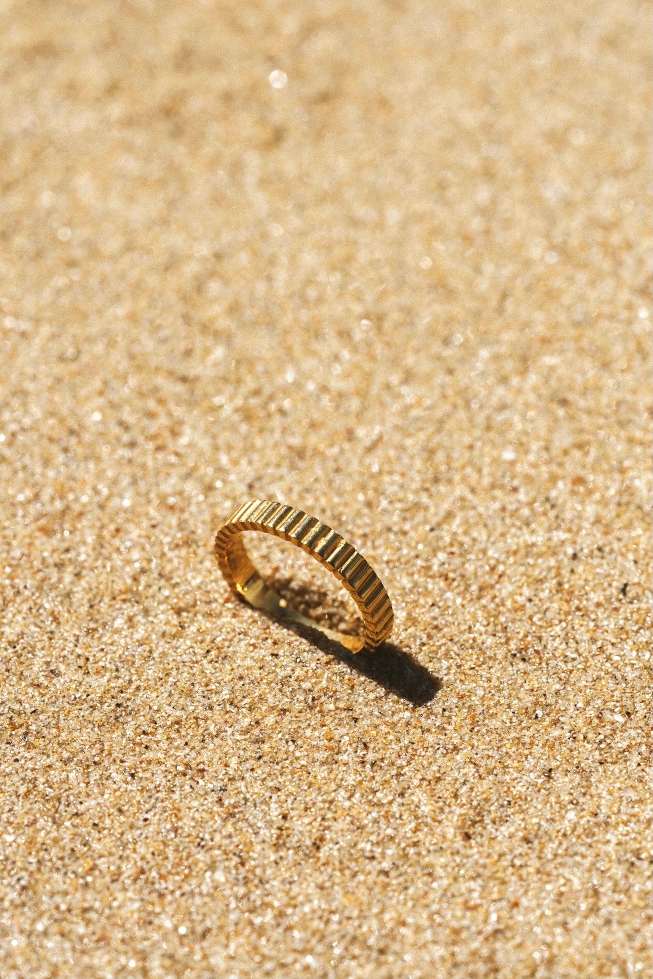 Alex Ribbed Ring