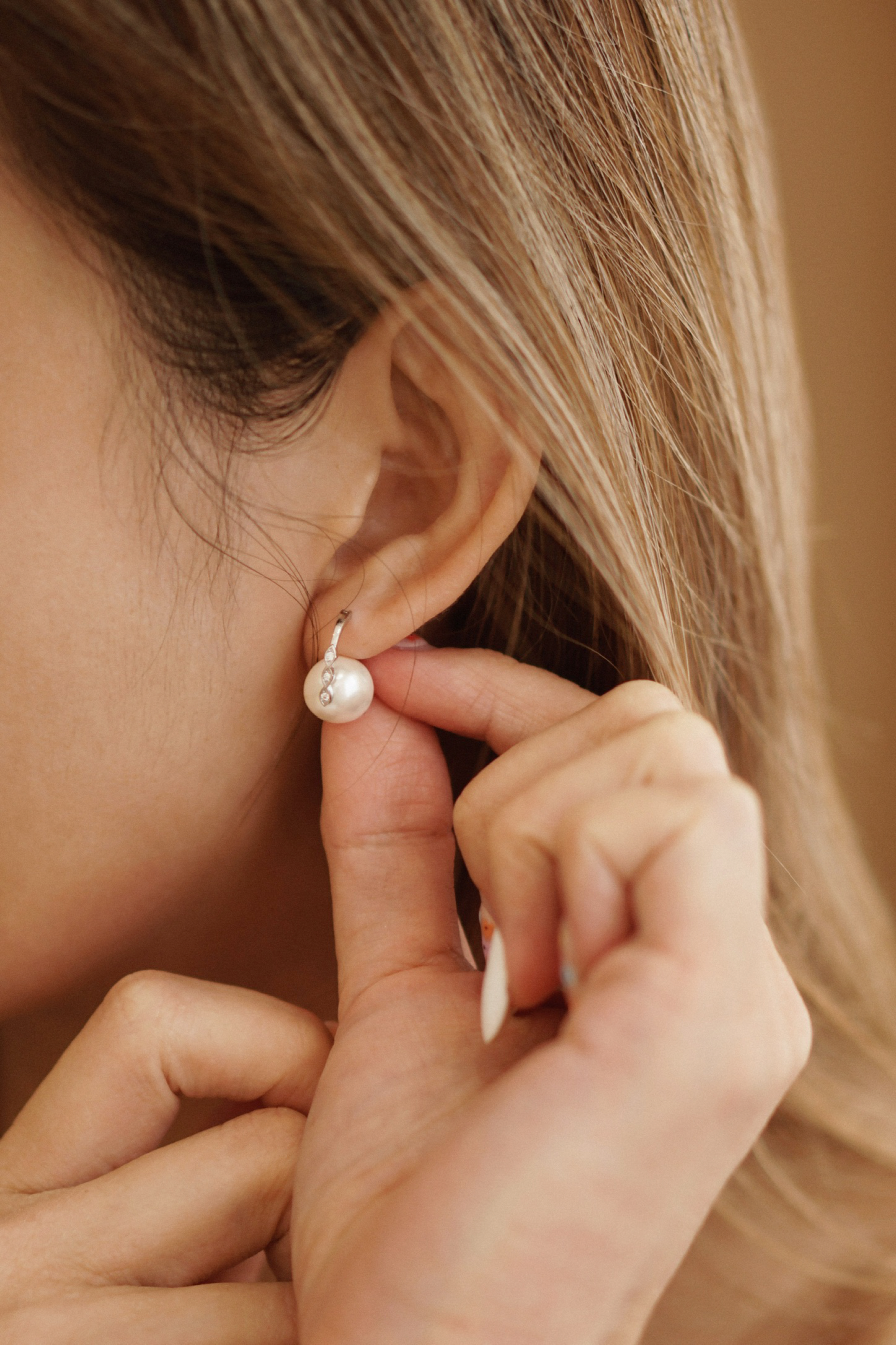 Margo Pearl Earrings